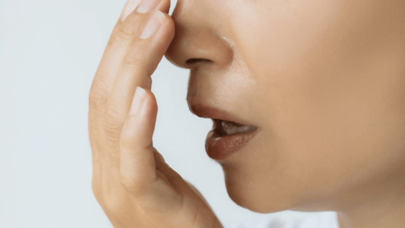 Les astuces pour garder une haleine fraîche toute la journée